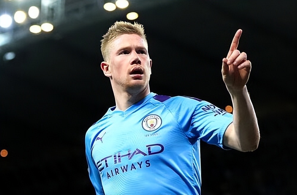 胖了？美媒晒浓眉训练图配文：浓眉的肚子从衣服里露出来了！