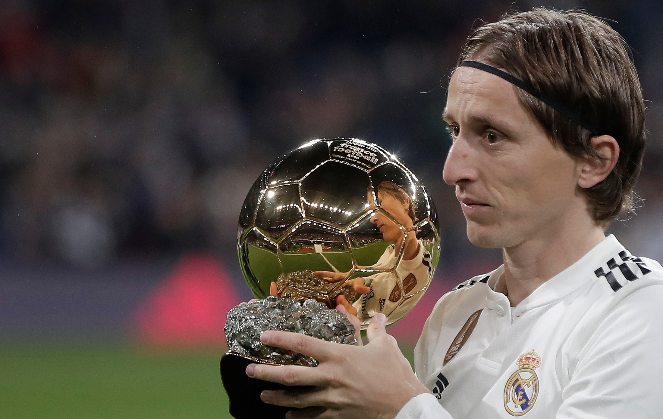 记者：昨晚阿代米和于根伟指导聊了挺久，阿代米哭了